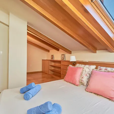 Apartment Duplex Milla De Oro By Interhome *
